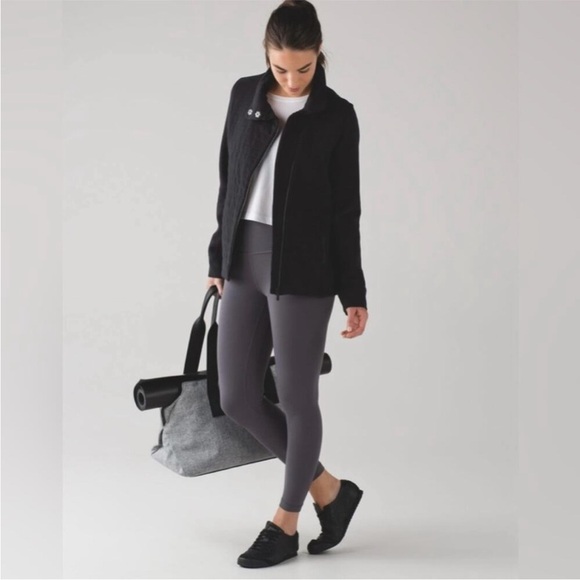 Lululemon Women’s Jacket Fleece Be True Jacket Black size 6 - Picture 3 of 16